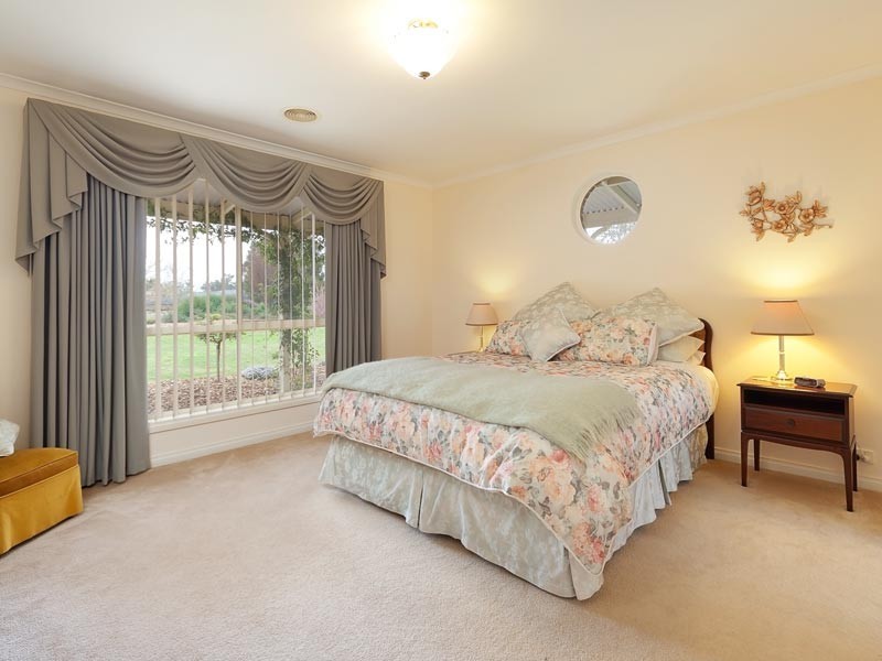 10 Kimball Court, Thurgoona NSW 2640