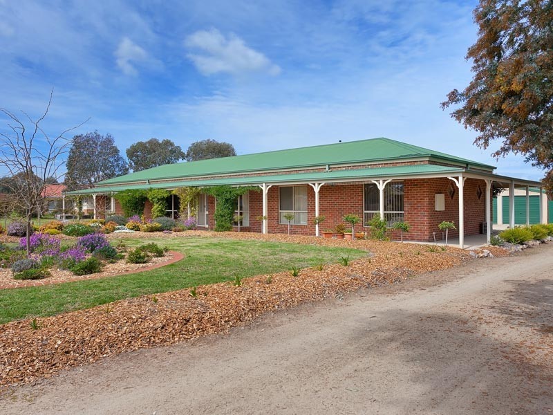 10 Kimball Court, Thurgoona NSW 2640