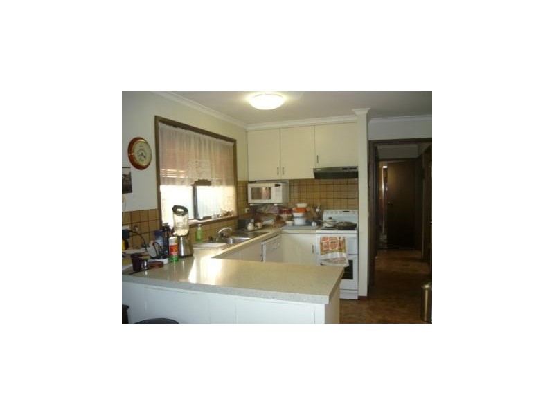 1/275 Vickers Rd, Lavington NSW 2641