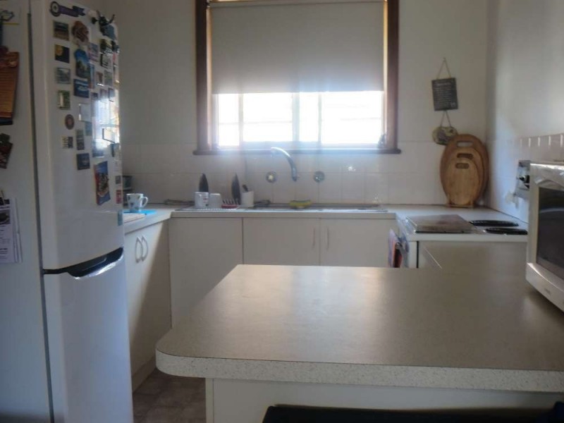 2/503 Schubach Street, East Albury NSW 2640