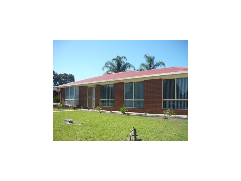 4 Cedar Court, Thurgoona NSW 2640