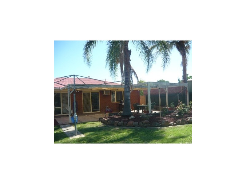 4 Cedar Court, Thurgoona NSW 2640
