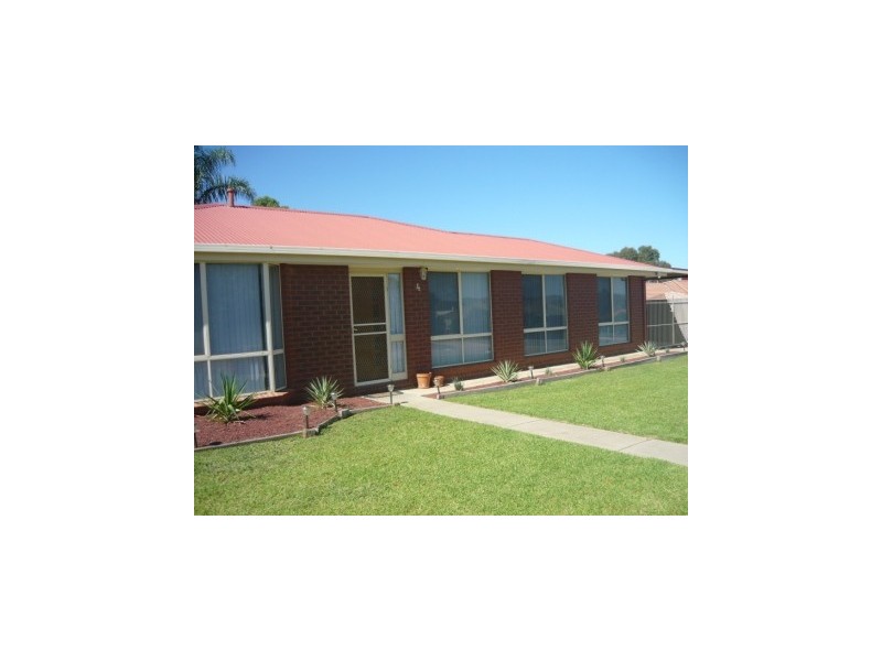 4 Cedar Court, Thurgoona NSW 2640
