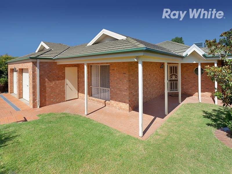 11 Doulton Drive, West Albury NSW 2640