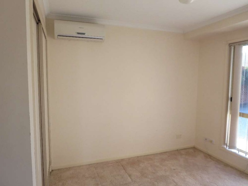 1/3 Amalfi Drive, Lavington NSW 2641