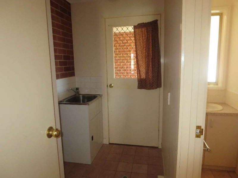 1/3 Amalfi Drive, Lavington NSW 2641