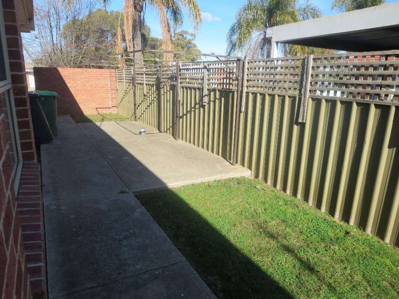 1/3 Amalfi Drive, Lavington NSW 2641