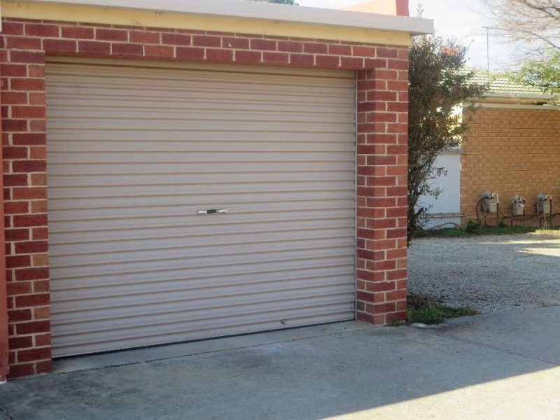 1/3 Amalfi Drive, Lavington NSW 2641