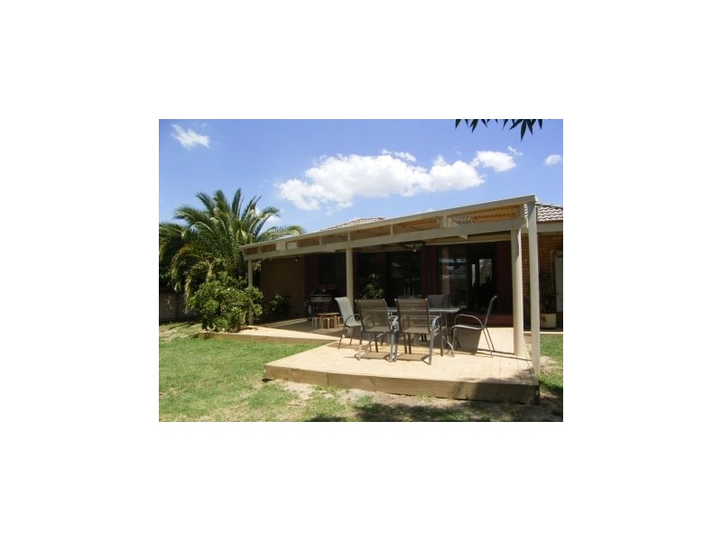 12 Julie Place, Lavington NSW 2641