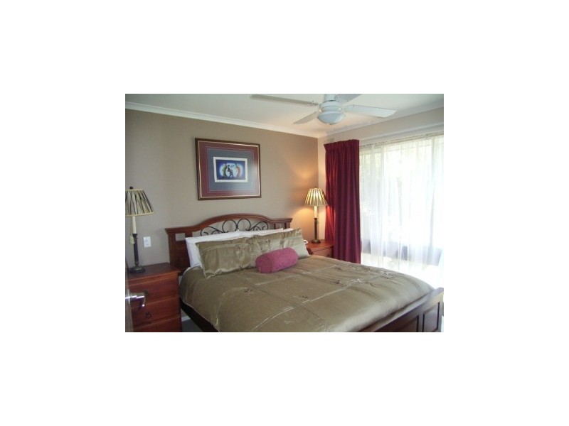 12 Julie Place, Lavington NSW 2641