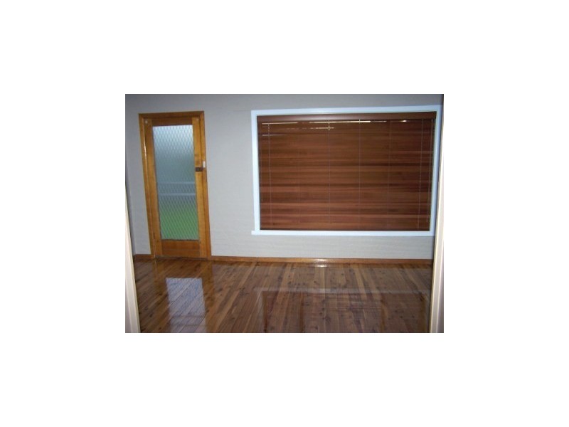 398 Eden Street, Lavington NSW 2641