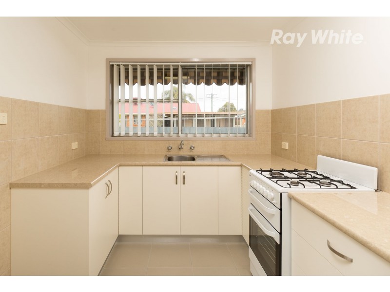 2/562 Woodbury Court, Lavington NSW 2641
