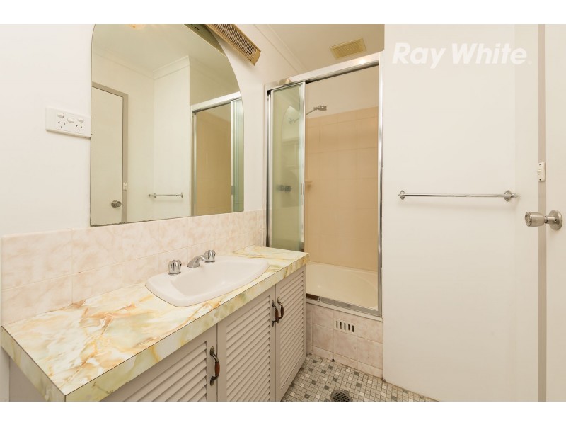 2/562 Woodbury Court, Lavington NSW 2641