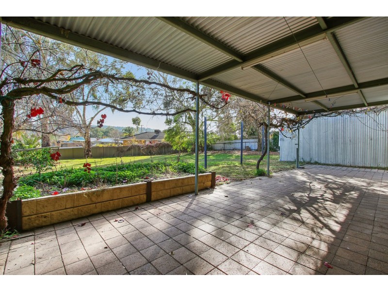 529 Hague Street, Lavington NSW 2641