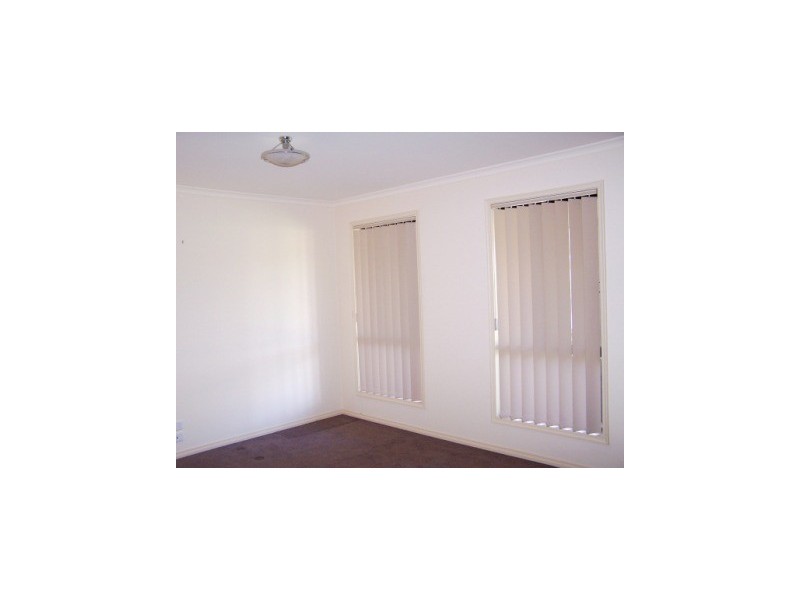 85 Jacaranda Street, West Albury NSW 2640