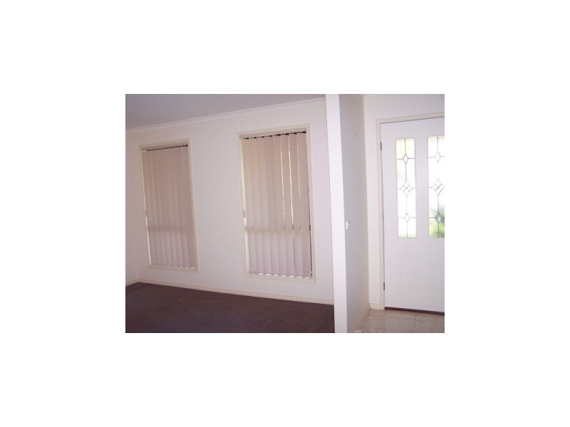 85 Jacaranda Street, West Albury NSW 2640