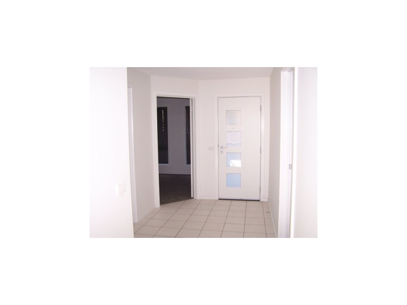 37 Kurrajong Crescent, West Albury NSW 2640