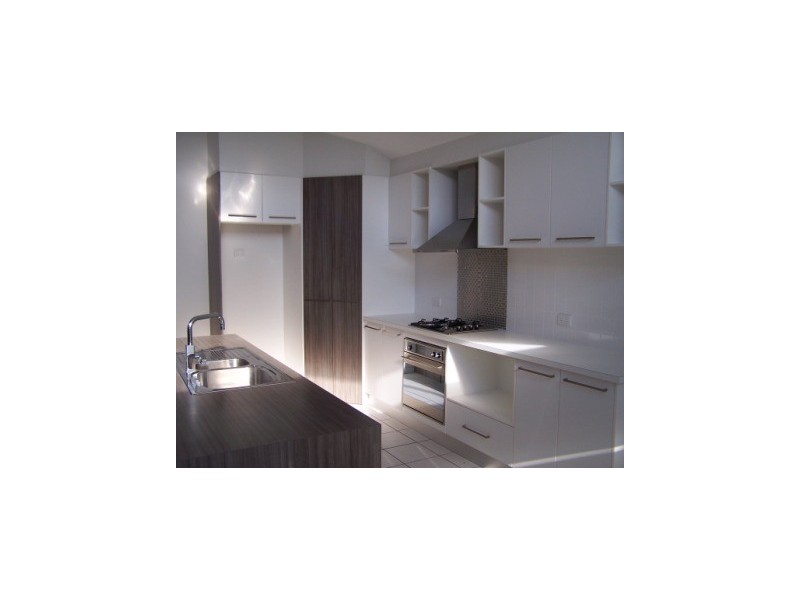 37 Kurrajong Crescent, West Albury NSW 2640