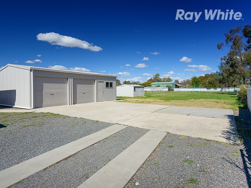 130 Victoria Street, Howlong NSW 2643