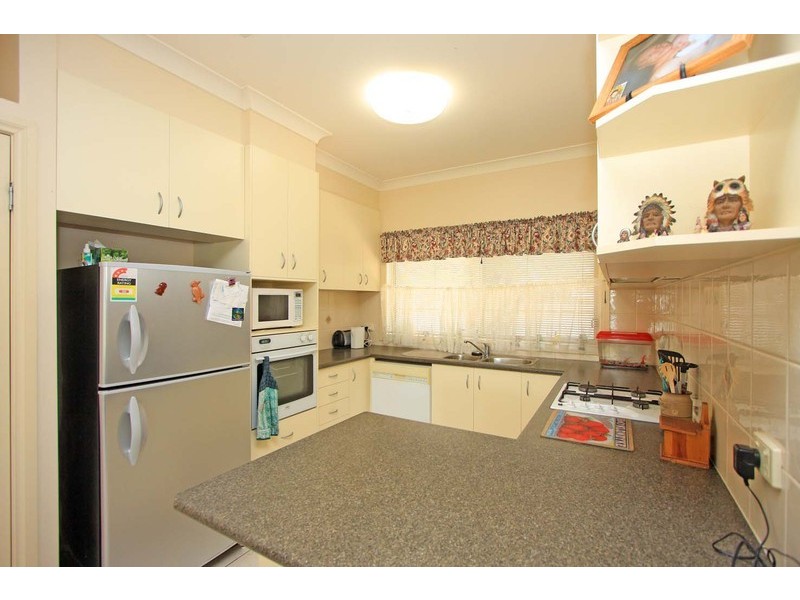 62 Read Street, Howlong NSW 2643