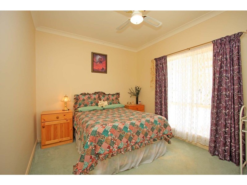 62 Read Street, Howlong NSW 2643