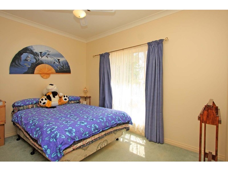 62 Read Street, Howlong NSW 2643