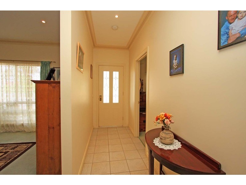 62 Read Street, Howlong NSW 2643