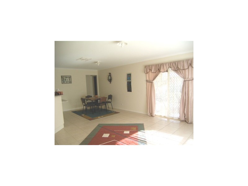 5 Gumnut Court, East Albury NSW 2640