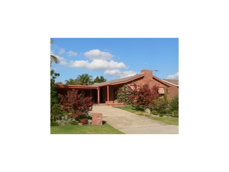 538 Spurrway Drive, West Albury NSW 2640