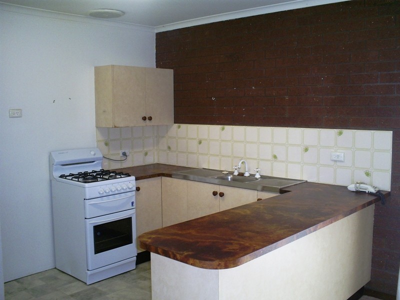 4/299 Kaitlers Road, Lavington NSW 2641