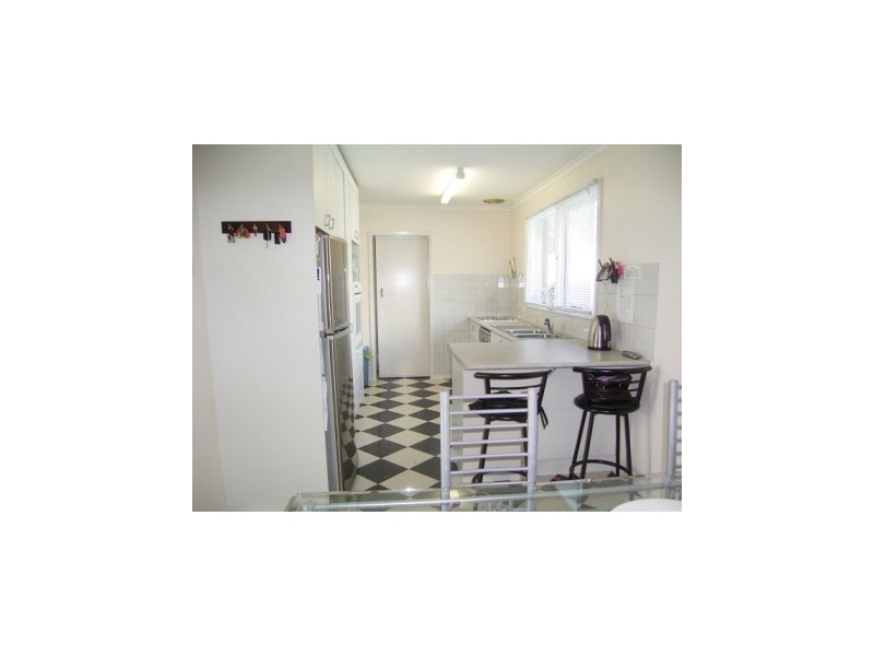 403 Dale Cres, Lavington NSW 2641