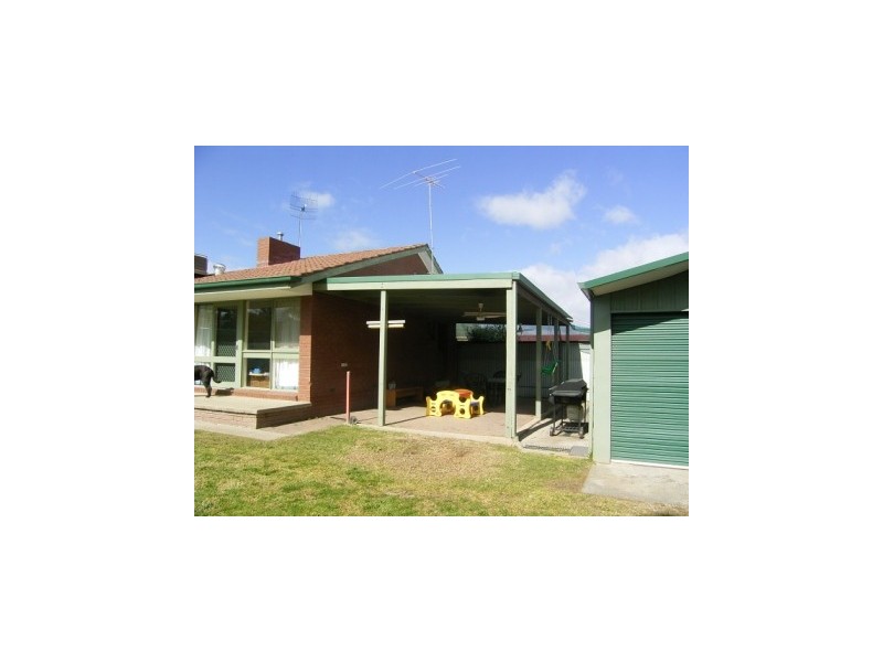 403 Dale Cres, Lavington NSW 2641
