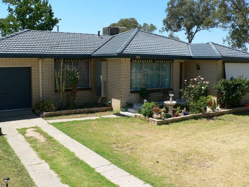 1068 Koonwarra Street, North Albury NSW 2640
