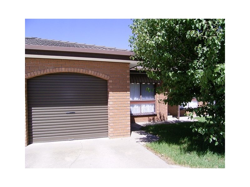 6/384 Kaylock Rd, Lavington NSW 2641