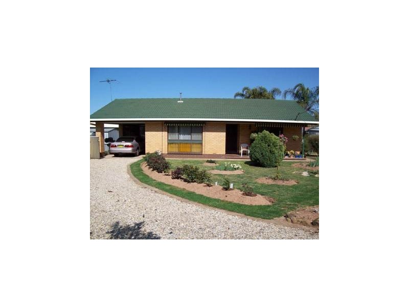 26 Hawkins St, Howlong NSW 2643