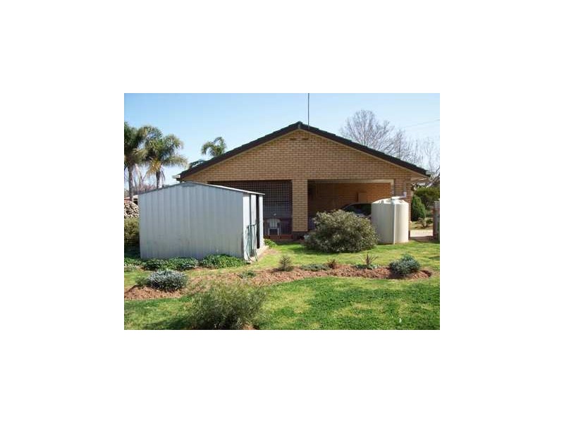 26 Hawkins St, Howlong NSW 2643