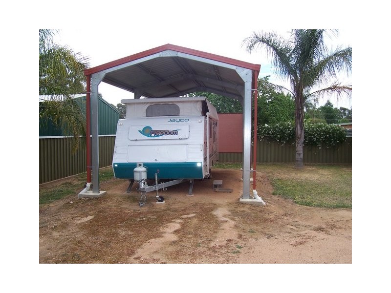 69 Federation Ave, Corowa NSW 2646