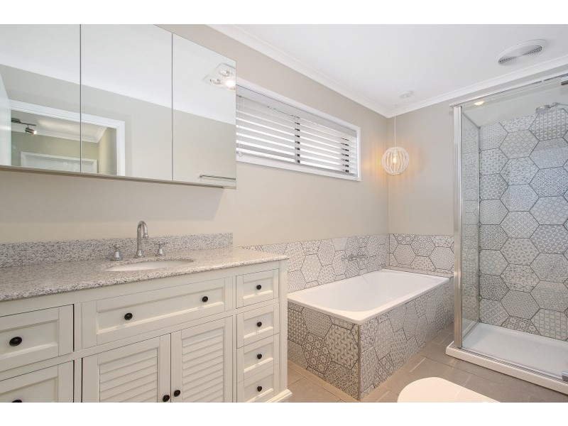 1/425 Bevan Street, Lavington NSW 2641
