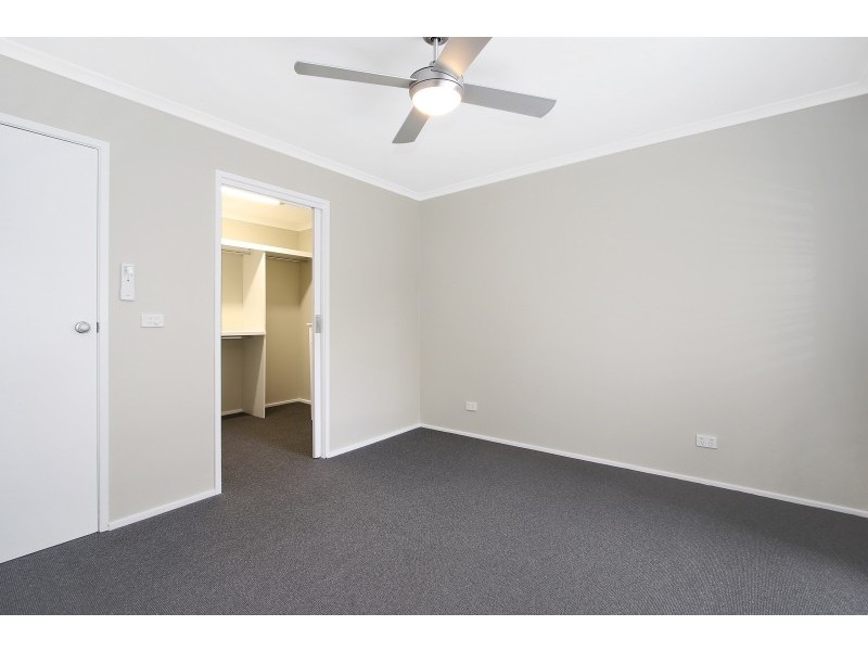 1/425 Bevan Street, Lavington NSW 2641