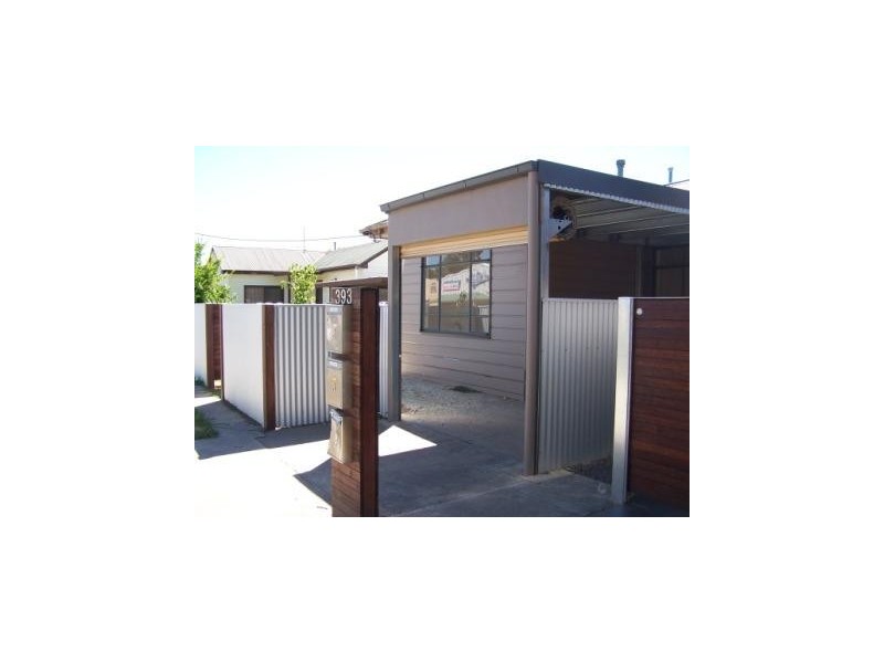 2/393 Griffith Road, Lavington NSW 2641