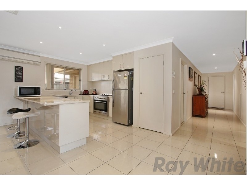 9 Oxford Drive, Thurgoona NSW 2640
