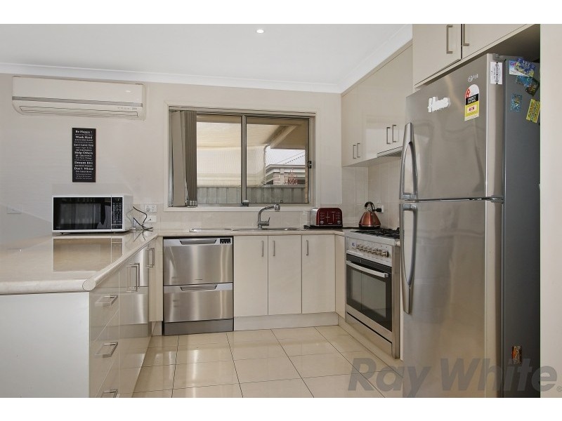 9 Oxford Drive, Thurgoona NSW 2640