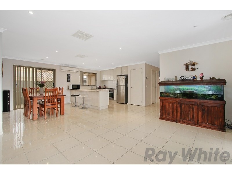 9 Oxford Drive, Thurgoona NSW 2640