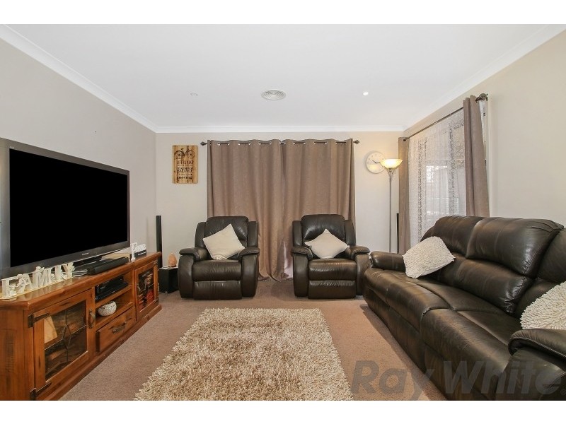 9 Oxford Drive, Thurgoona NSW 2640