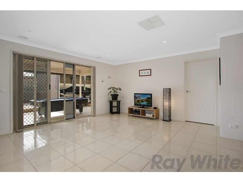 9 Oxford Drive, Thurgoona NSW 2640