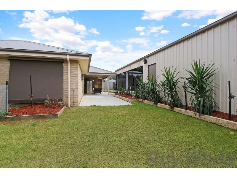 9 Oxford Drive, Thurgoona NSW 2640