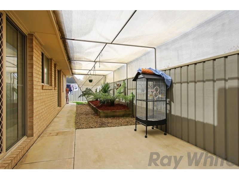 9 Oxford Drive, Thurgoona NSW 2640