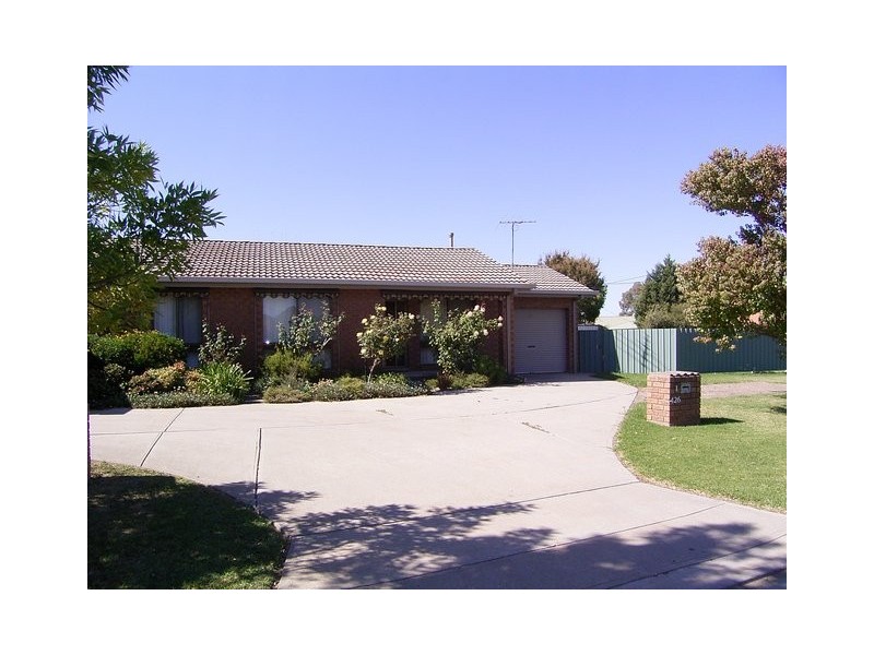 1/426 Bevan Street, Lavington NSW 2641
