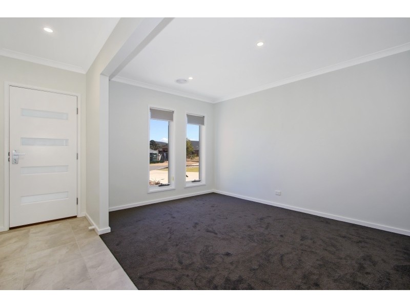 1 Driver Terrace, Glenroy NSW 2640