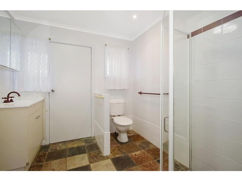 4/474 Griffith Road, Lavington NSW 2641